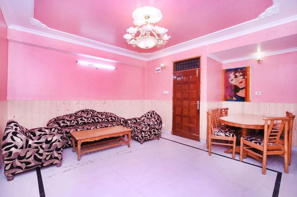 Oyo 10411 Home Studio Panthaghati