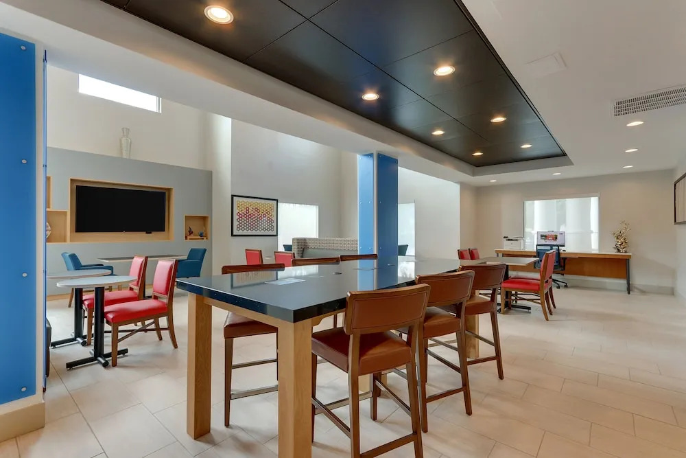 Holiday Inn Express Hotel & Suites Corbin by IHG