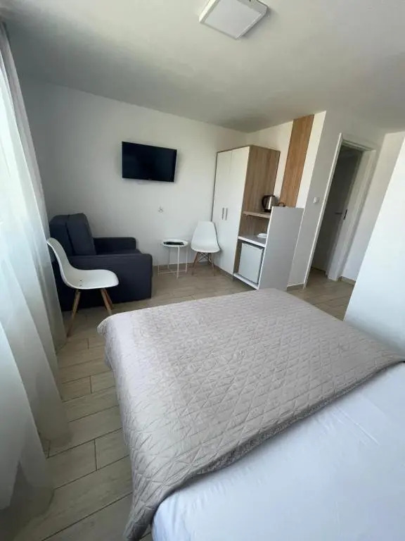 Pokoje i apartamenty Ula z pięknym ogrodem i śniadaniami