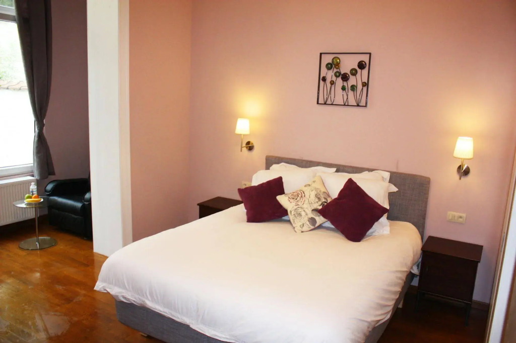 EU Guesthouse