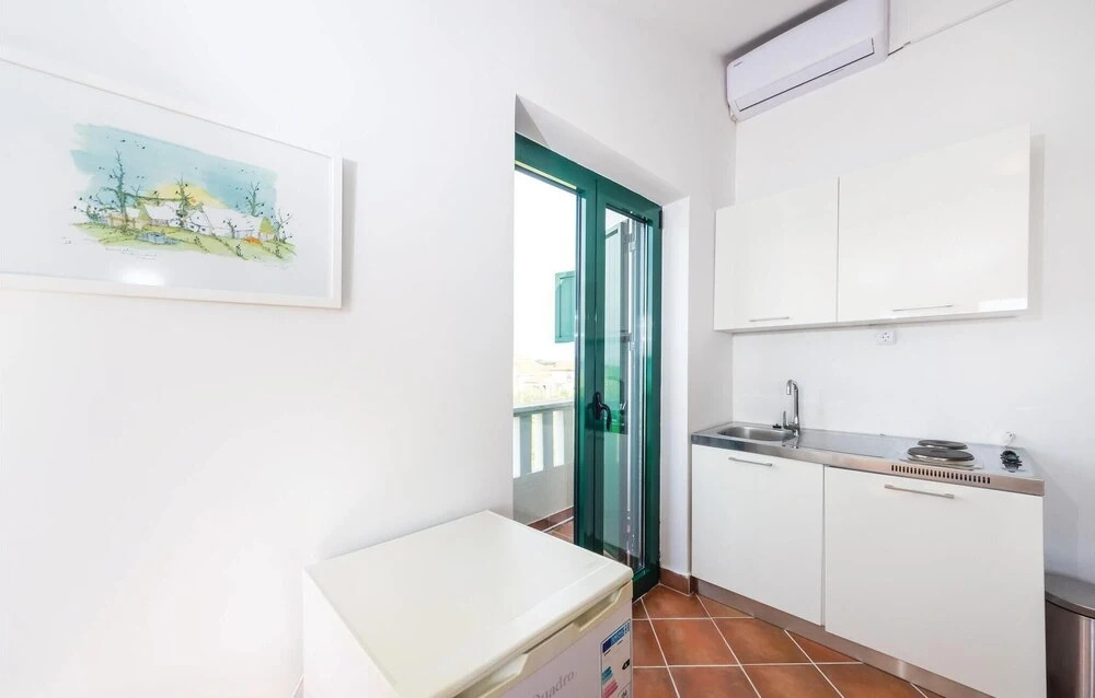 Stunning Apartment in Privlaka With 3 Bedrooms, Wifi and Outdoor Swimming Pool