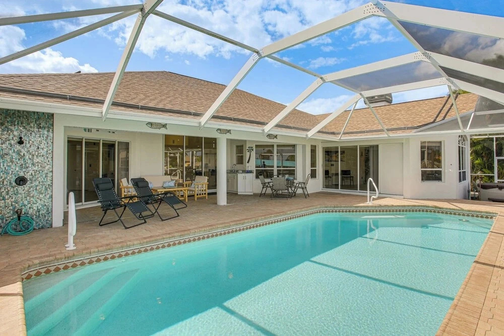 Direct Gulf Access Oasis w/ Hot Tub w/ Pool Table