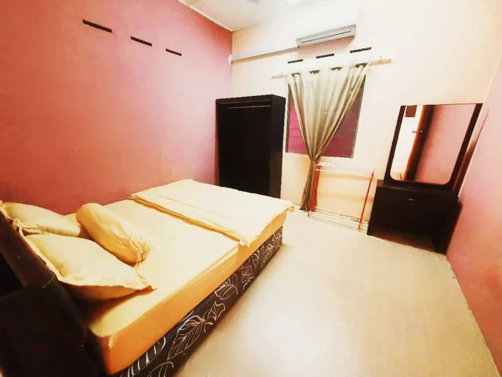OYO 90291 Homestay De'Majidee