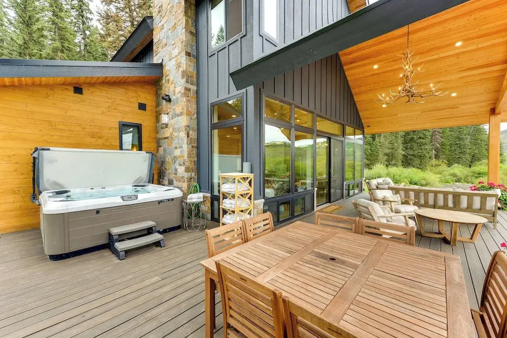 Modern Turnerville Cabin w/ Hot Tub & Scenic Views
