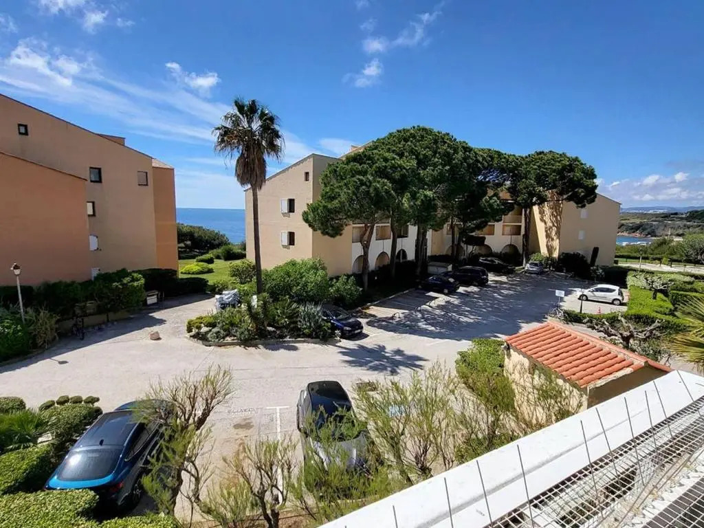 Appartement Six-Fours-les-Plages, 2 pièces, 4 personnes - FR-1-316-58