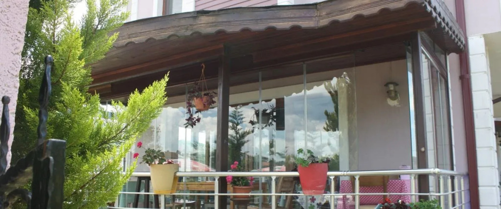 Sapphire Hotel