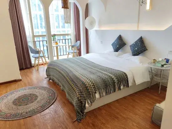 Dacheng Xiaosu Film and Television Apartment (Huaguoyuan Fortune Plaza)