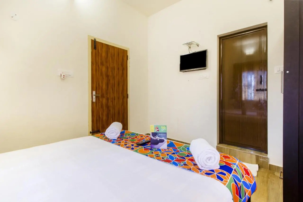 Fabexpress Grand Castle Hill Resorts