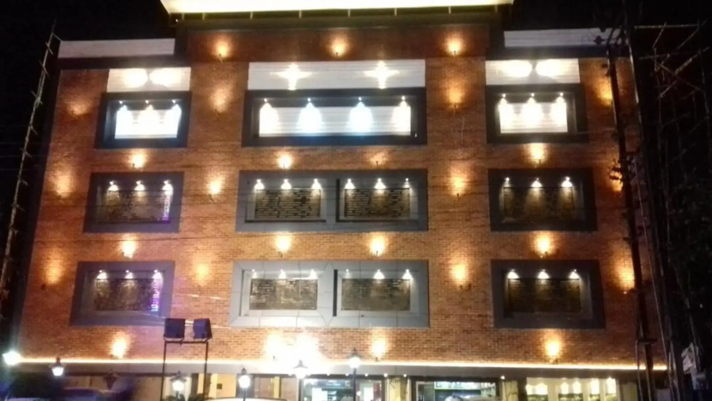 Hotel Saptarshi