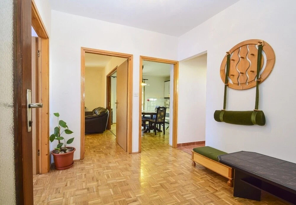 Snježa - Green House - B2 Snjezana