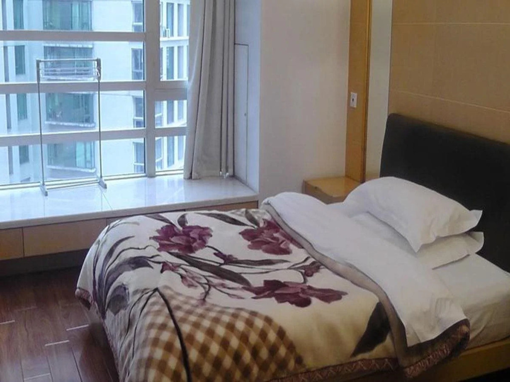 Shanghai Luminous Modern Universe Apartment Hotel