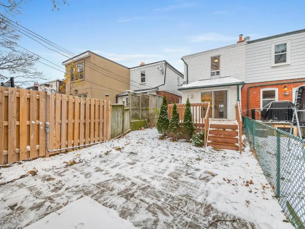 Designer 3Br & 2WR Townhouse