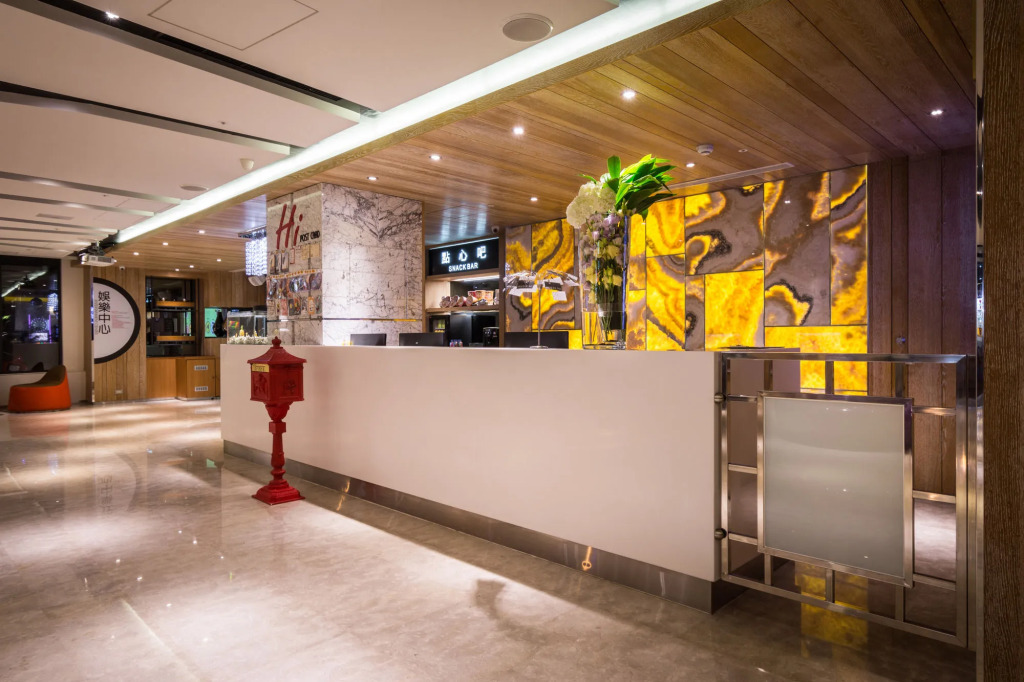 HOTEL HI- Chui-Yang