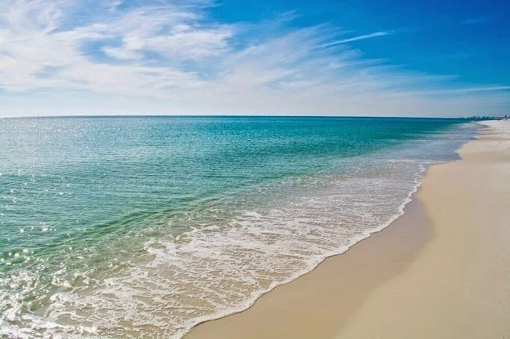 New Listing! Coastal Gem W/ Pool, 1 Block To Beach 1 Bedroom Condo