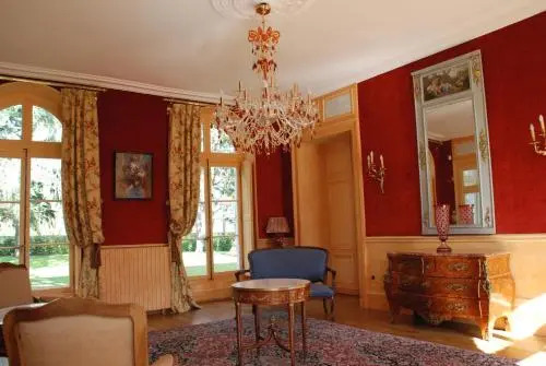 Chambres dhôtes du Château de Champvallins