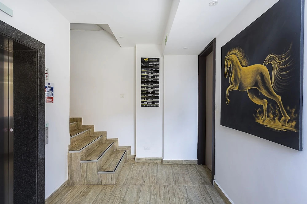 LAziz Suites - Near Aga Khan Hospital