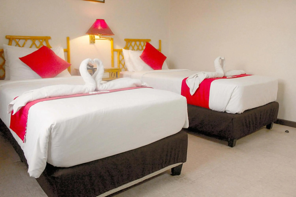 The Humbertos Hotel