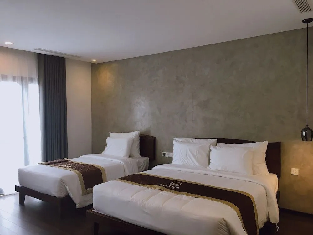 Draha Halong Hotel - Serenity, Charm and Nature - Preferred by Western Travelers