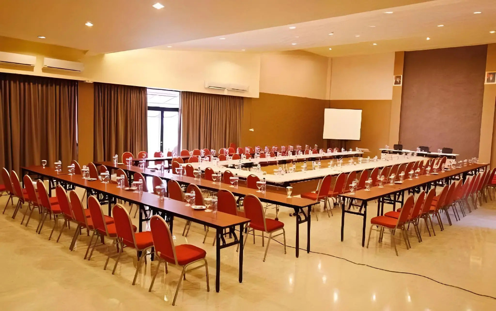 Grand Diara Hotel