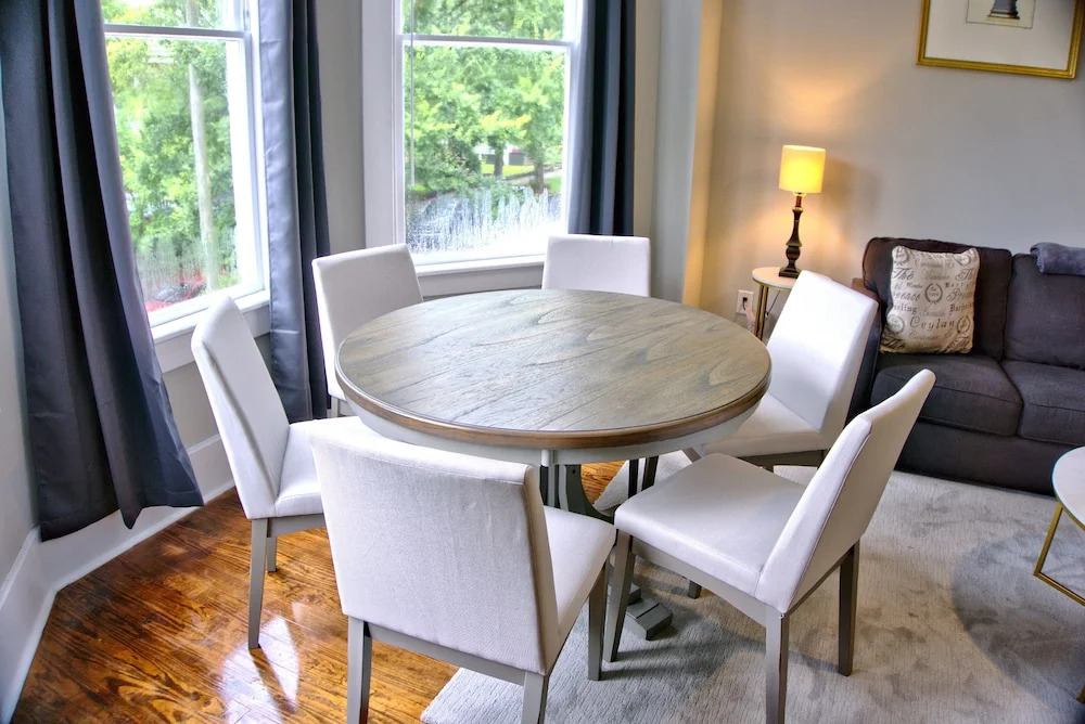 Renovated 2BR Savannah Home