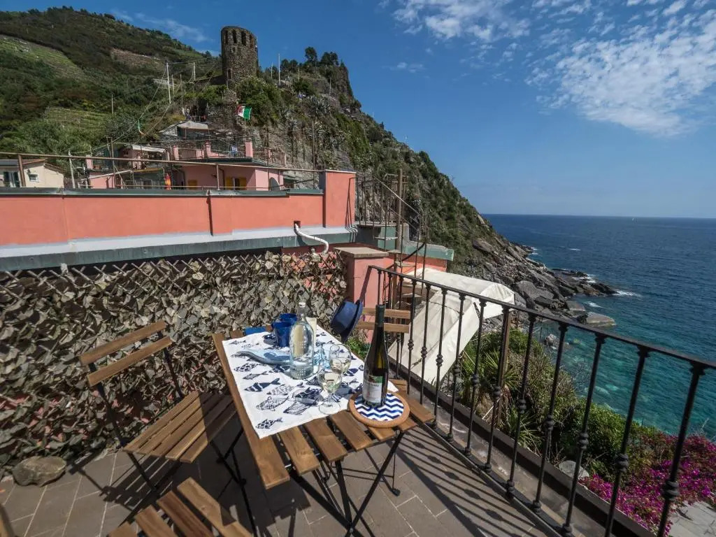 Refilea Sea View Tower Villa