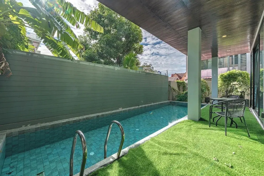 4BR Poolside 500m from Kata Beach V220