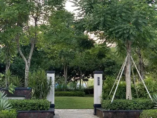 Yixia Holiday Hostel