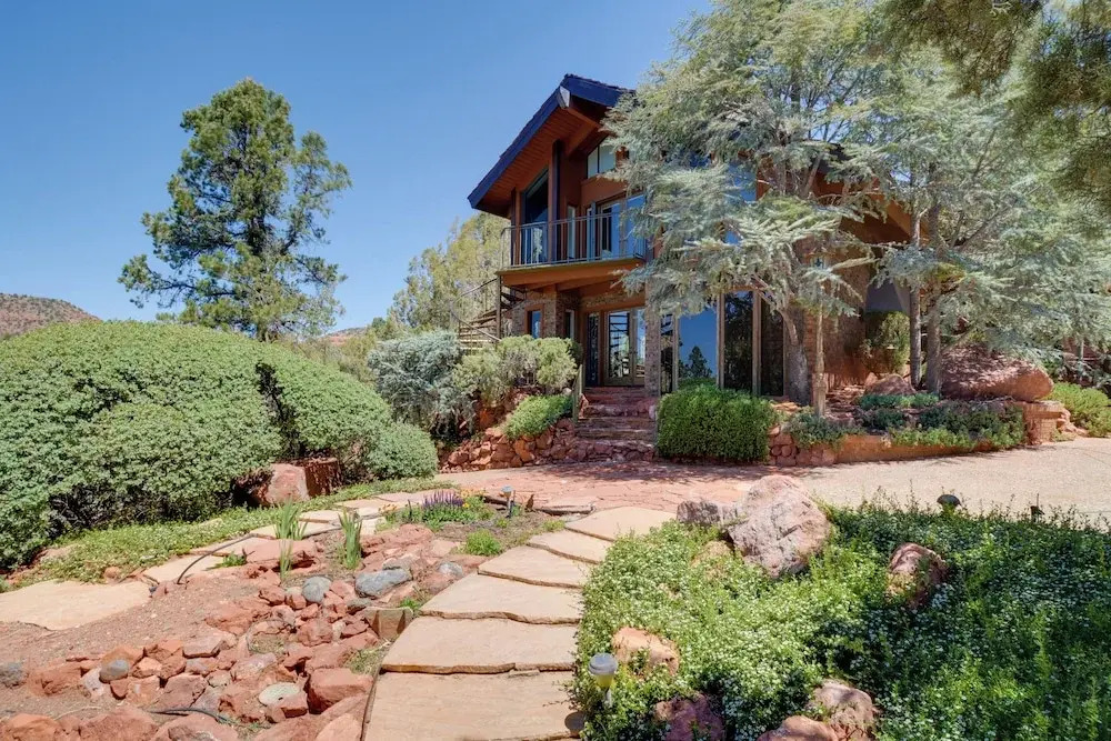 Unique Sedona Home w/ Mountain Views & Guest House