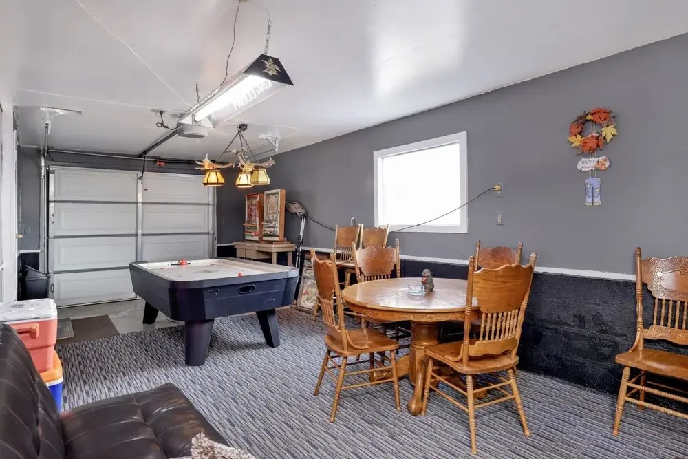 2073 - Mount Shasta Retreat 3 Bedroom Home by Redawning