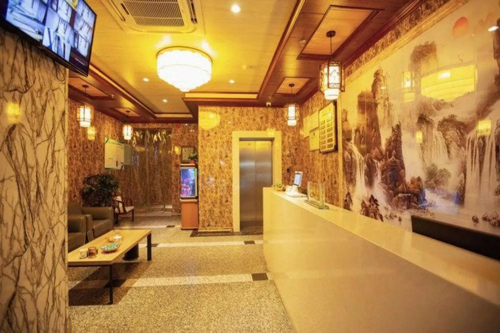 Yinshengtai Hotel (Zhengzhou International Trade 360 Store)
