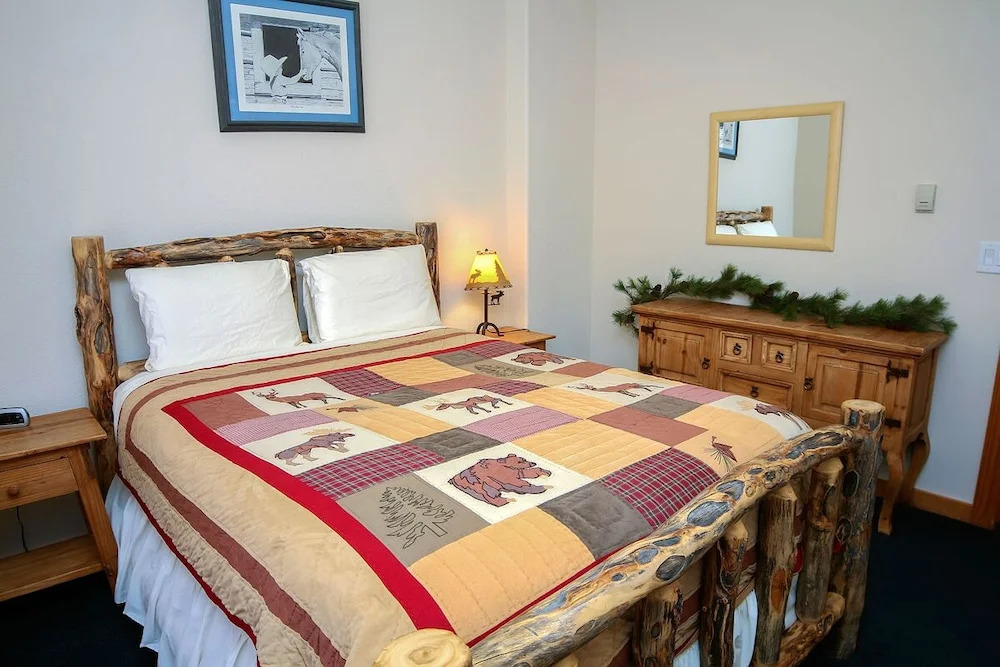 Timber Creek Chalets: 9