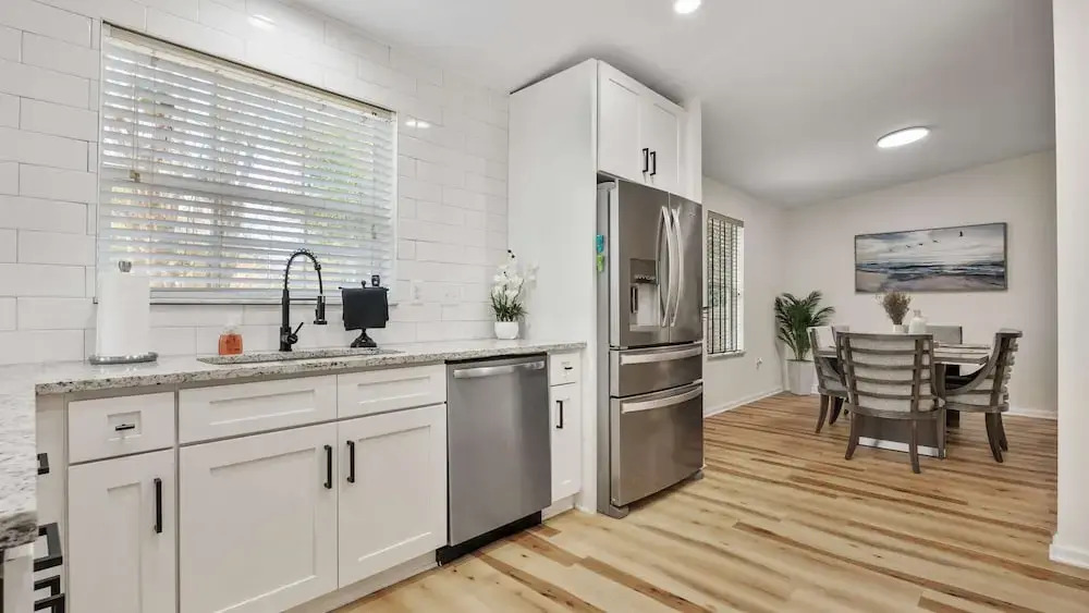 The Oak Hideaway Pet Friendly 3bd!