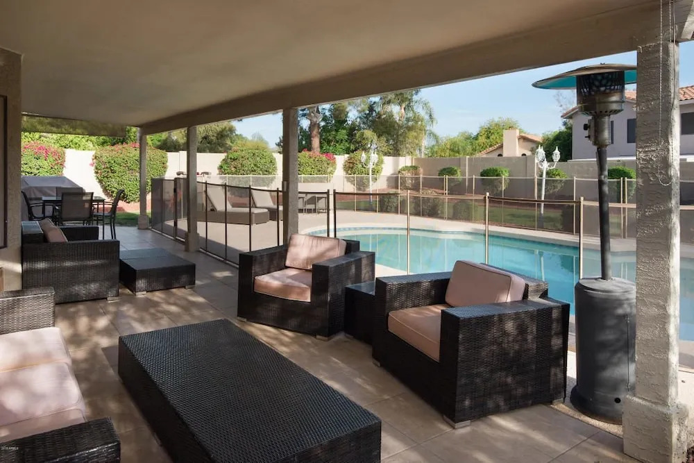Scottsdale Serenity Pool  5Bd Sleeps 14