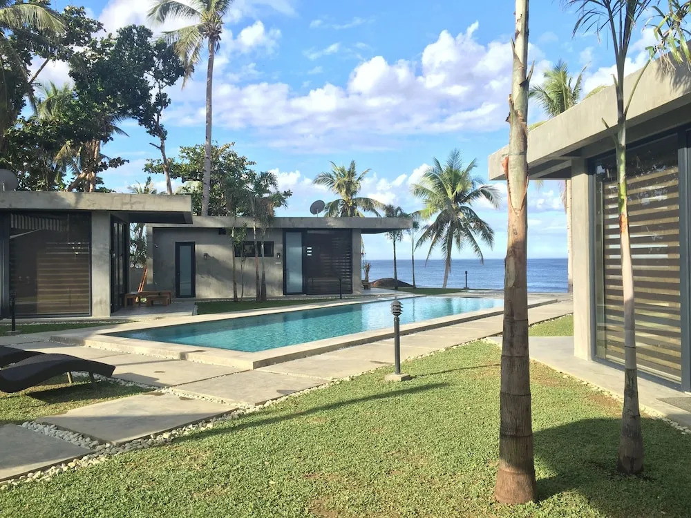 Veue Beach Cabins