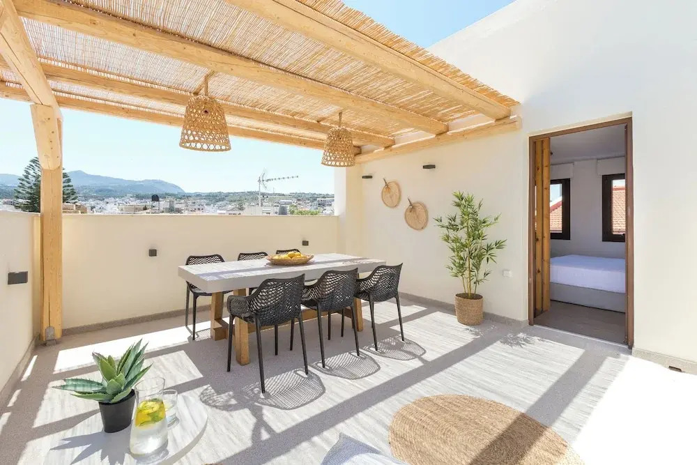 Old Town Charm-Cozy 2BR with Rooftop