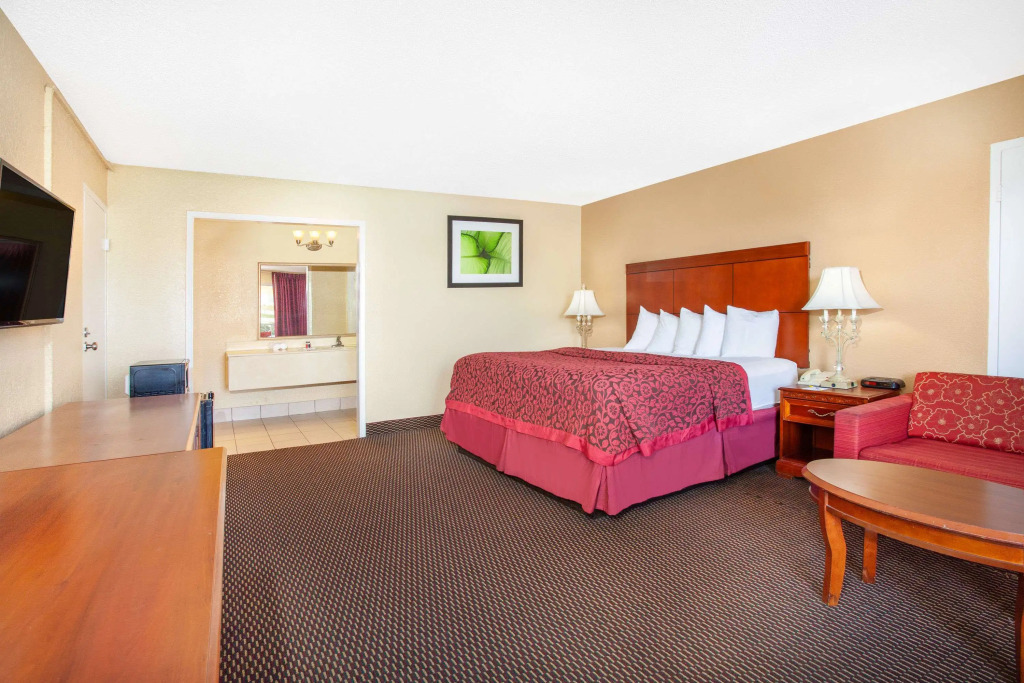 Days Inn by Wyndham Orlando Downtown