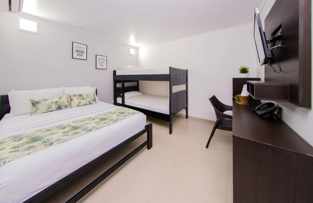 Hotel Marina Suites By GEH Suites