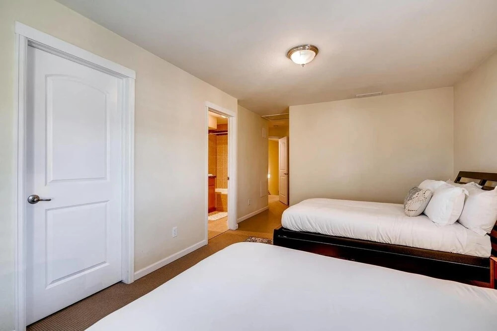 Five Points Firefly 5 BD Luxury Home in Denver!