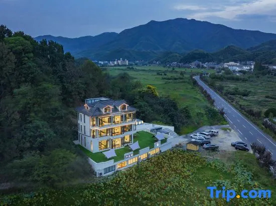 Yunshang Grassland Xixia Parent-childcamping Light Luxury Holiday Villa