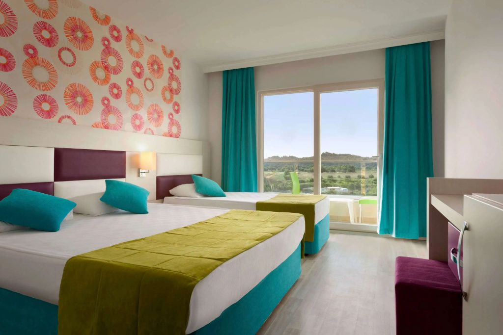 Ramada Resort Side