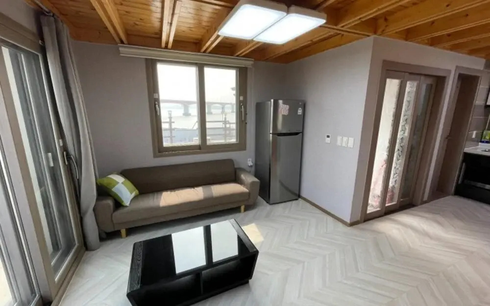 Sacheon Sagyejeol Pension