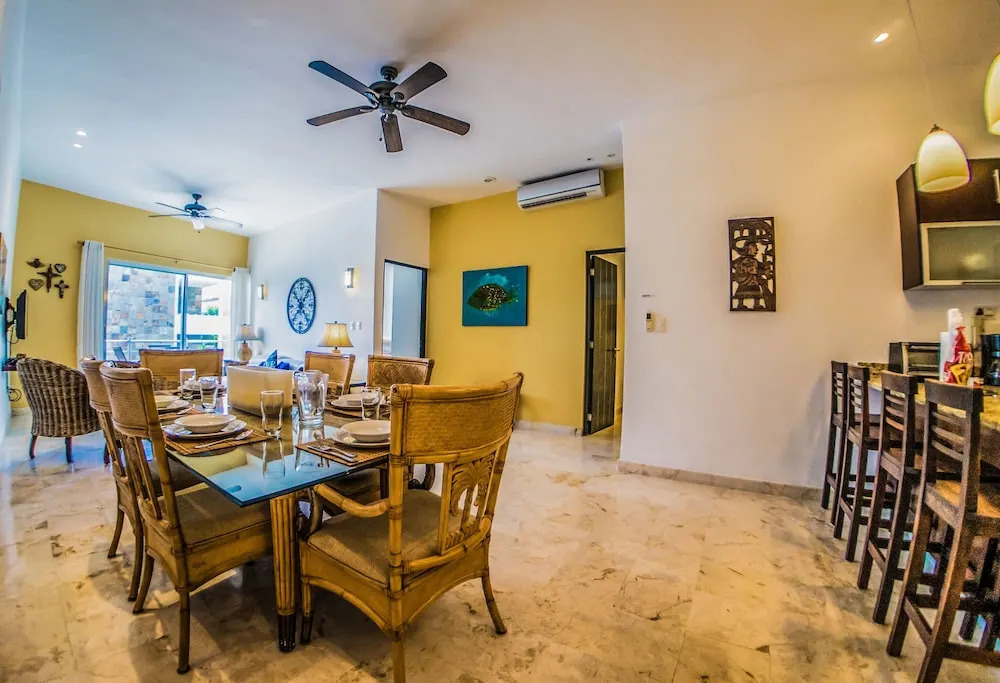 La Vista Condo Beachside