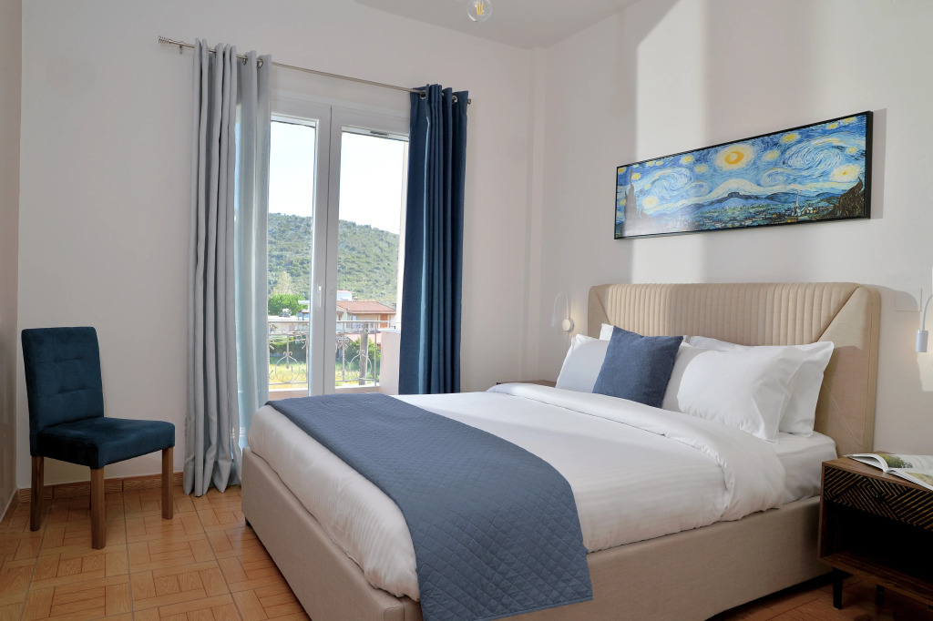 ID Holiday Living