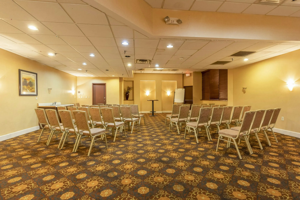Gardentree Hotels Memphis East near I 40