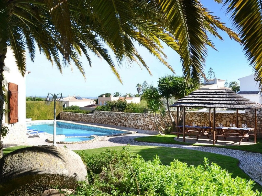 Villa Atlas (AL) in Lagos