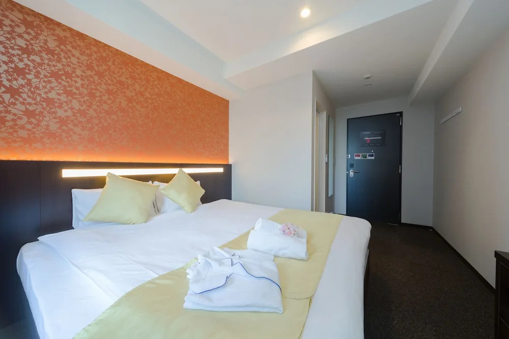 Kawarayamachi Crystal Hotel