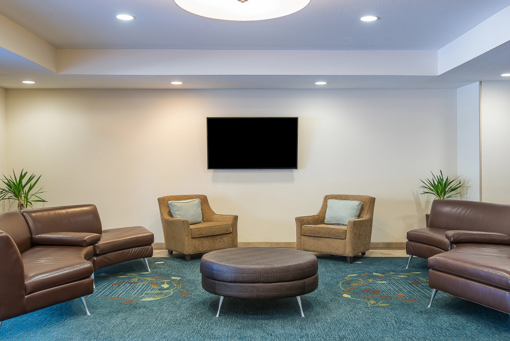Candlewood Suites Bloomington by IHG
