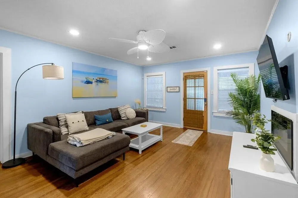 House on 6th- 3 Bed/2 Bath Home Located a Short Drive to Downtown Gulfport