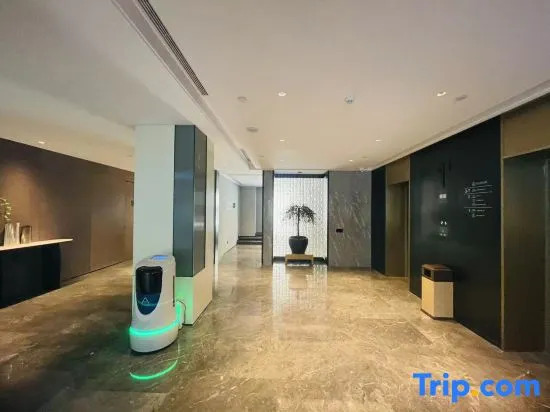 Jinan Jingshi East Road Sunac Mao Atour Hotel