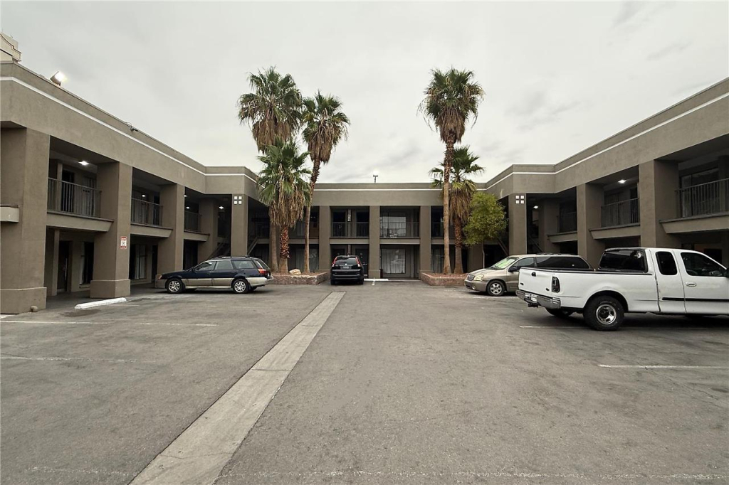DTLV, a Baymont by Wyndham